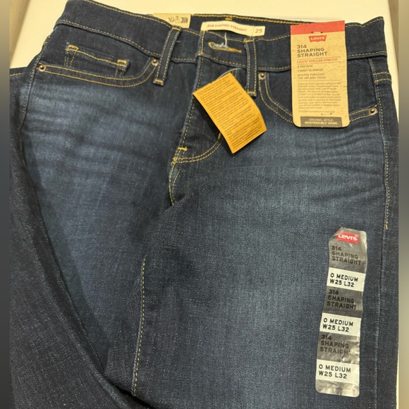 314 Shaping Slimming Straight Leg
Mid Rise Jeans - Picture 11 of 11